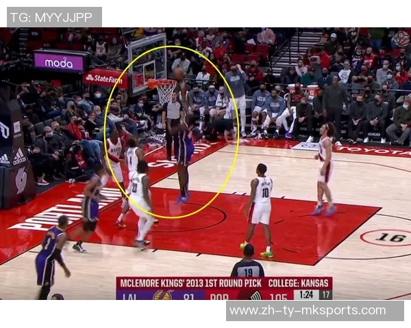 克莱半场表现出色三分球完美命中助力球队进攻火力全开