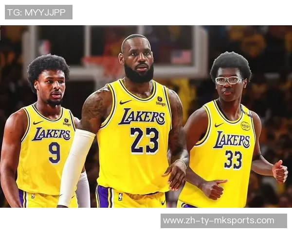 湖人是否会通过策略逼迫勒布朗提前退役的深度分析 湖人是否会通过策略逼迫勒布朗提前退役的深度分析