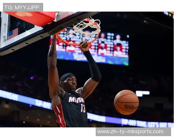 阿德巴约表现亮眼14投7中三分球命中率高达57贡献21分12篮板7助攻2抢断